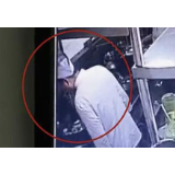 “吐口水”的厨师应纳入“黑名单”