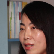 带偏学生价值观？这口锅姚燕燕背不动