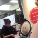 饭店将剩饭回锅，“反浪费”莫罔顾顾客