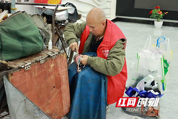 2副本.jpg 2副本.jpg