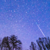 2025年流星雨迎来谢幕演出，小熊座流星雨22日极大