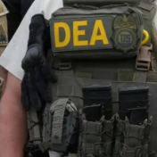 美国退休执法人员被控帮墨西哥贩毒集团洗钱