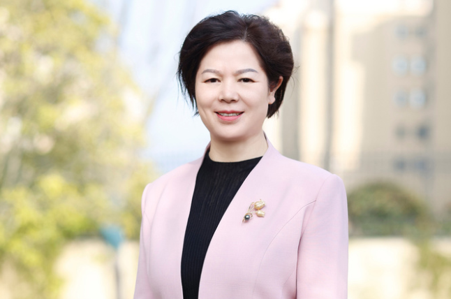 黄东红：聚焦“一老一小” 守护民生幸福基石