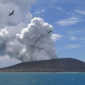 研究：汤加海底火山喷发带来的水蒸气影响全球气候