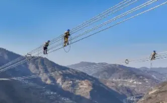 无人机、机器狗齐上阵！科技护航特高压入湘