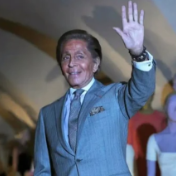 意大利知名时尚设计师瓦伦蒂诺去世