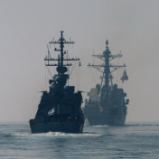 美以海军在红海举行联合演习