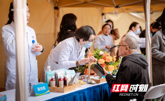 220dddba2642e04d502a1c387605853a.png 220dddba2642e04d502a1c387605853a.png