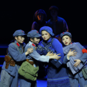 当“半条被子”遇上青春旋律：一堂有声有色的党性课——原创青春红色音乐剧《等你在沙洲》观后感