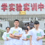 暖心的端午礼送给服务家乡的预备村医