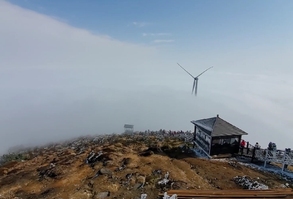 湖湘风光丨寒潮送来今年首场云海雾凇