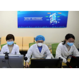 医生饮葡萄糖水遭质疑，对医疗行业不妨多些耐心