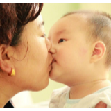 告别“咀嚼喂食幼儿”，你赞成不？