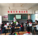 教师工资不低于公务员，也要兼顾编外教师