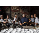 “茶馆嗑子匠”，乡村文明指引人
