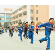保证锻炼时间，呵护学生体魄