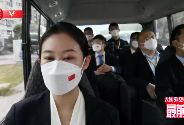 大国外交最前线丨疫情后首次出访 带你走进努尔苏丹总统府欢迎仪式现场