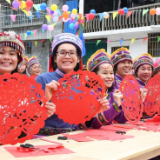 非遗迎新春：仫佬山乡剪纸艺人的新年新愿