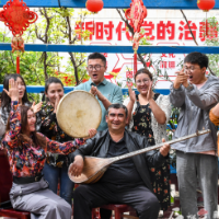 盖孜力克村文化大院:幸福的歌儿唱起来