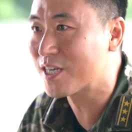 首次披露！九三阅兵劈枪刺刀全开刃