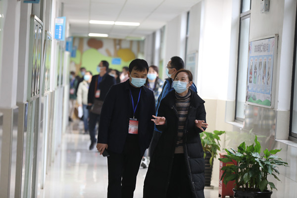 浏阳市中小学管理干部培训班来株洲景炎学校交流考察