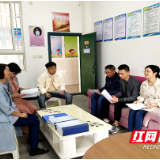 株洲市七中召开学校心理“关爱导师”专兼职教师会议