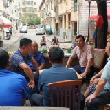 渌口区：城管局长和商户坐一起 他们聊了些什么