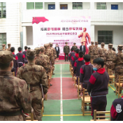 渌口区:“准新兵” 进校园 学雷锋