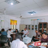 杨家桥小学全体教师学习《未成年人保护法》