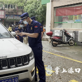 渌口区：车子占用消防通道 当心被扣大“脸盆”