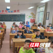 点亮教室、点亮眼睛、点亮未来 渌口区推进护眼灯进教室