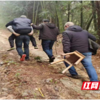 驻村帮扶献真情 紧急送医暖人心