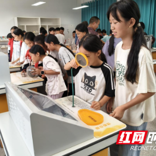 炎陵县科普月活动走进中小学