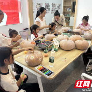 乡镇欢歌迎双节 炎陵大地庆团圆