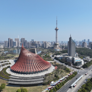 株洲市委书记曹慧泉调研督导市直有关单位学习教育开展情况