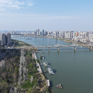 曹慧泉主持召开株洲市委常委会2025年第19次会议