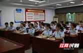 攸县税务局青年夜校开讲
