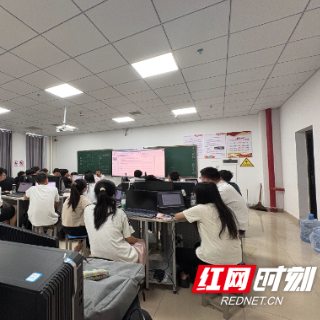 湖南汽车工程职业大学开展暑期数学建模培训