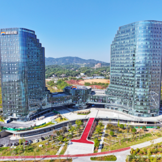 株洲市委书记曹慧泉在株洲经开区调研园区发展和班子运行情况