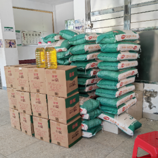 慰问暖人心 株洲市工信局情系炎陵县炎西村困难群众
