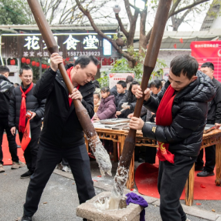 株洲市隆回商会第一届第四次会员大会举行