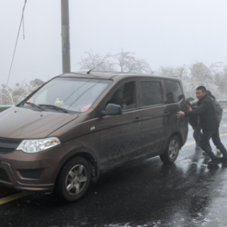 炎陵县寒潮中筑牢“安全防线”