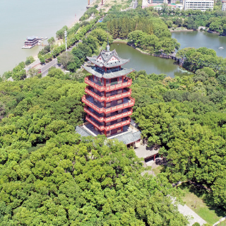 株洲市委副书记、市长陈恢清接待来访群众