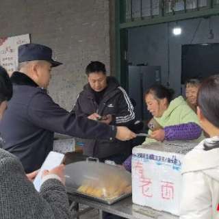 芦淞公安：“大喇叭+流动宣传车”反诈宣传入村入户入民心