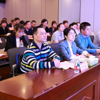 石峰税务:税助新质添活力 精准辅导促合规