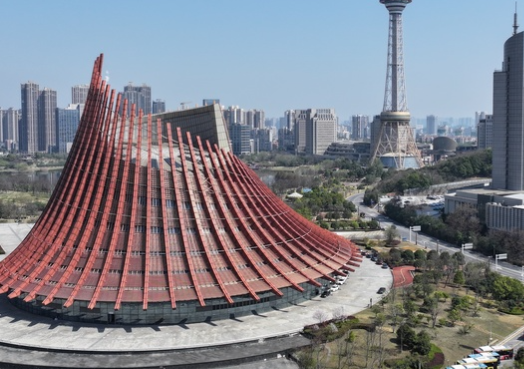 株洲市委书记王建球与省农信联社黄向阳一行座谈