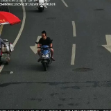 不戴头盔会被识别 株洲开启电摩车辆违法抓拍