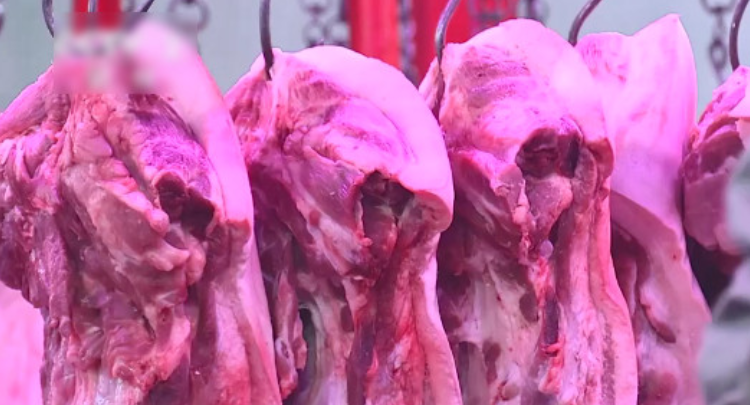 猪价“旺季不旺” 湖南长沙：猪肉消费回暖 猪价同比下跌超四成