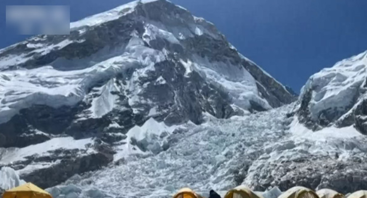 珠峰登山季开启 尼泊尔又一名向导26次登顶