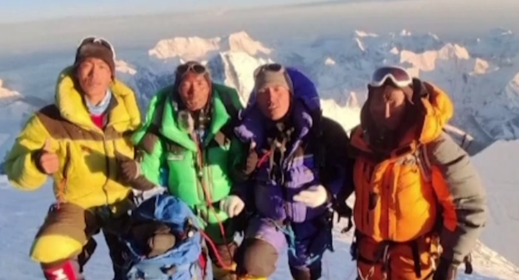 再破纪录 尼泊尔登山向导第29次登顶珠峰